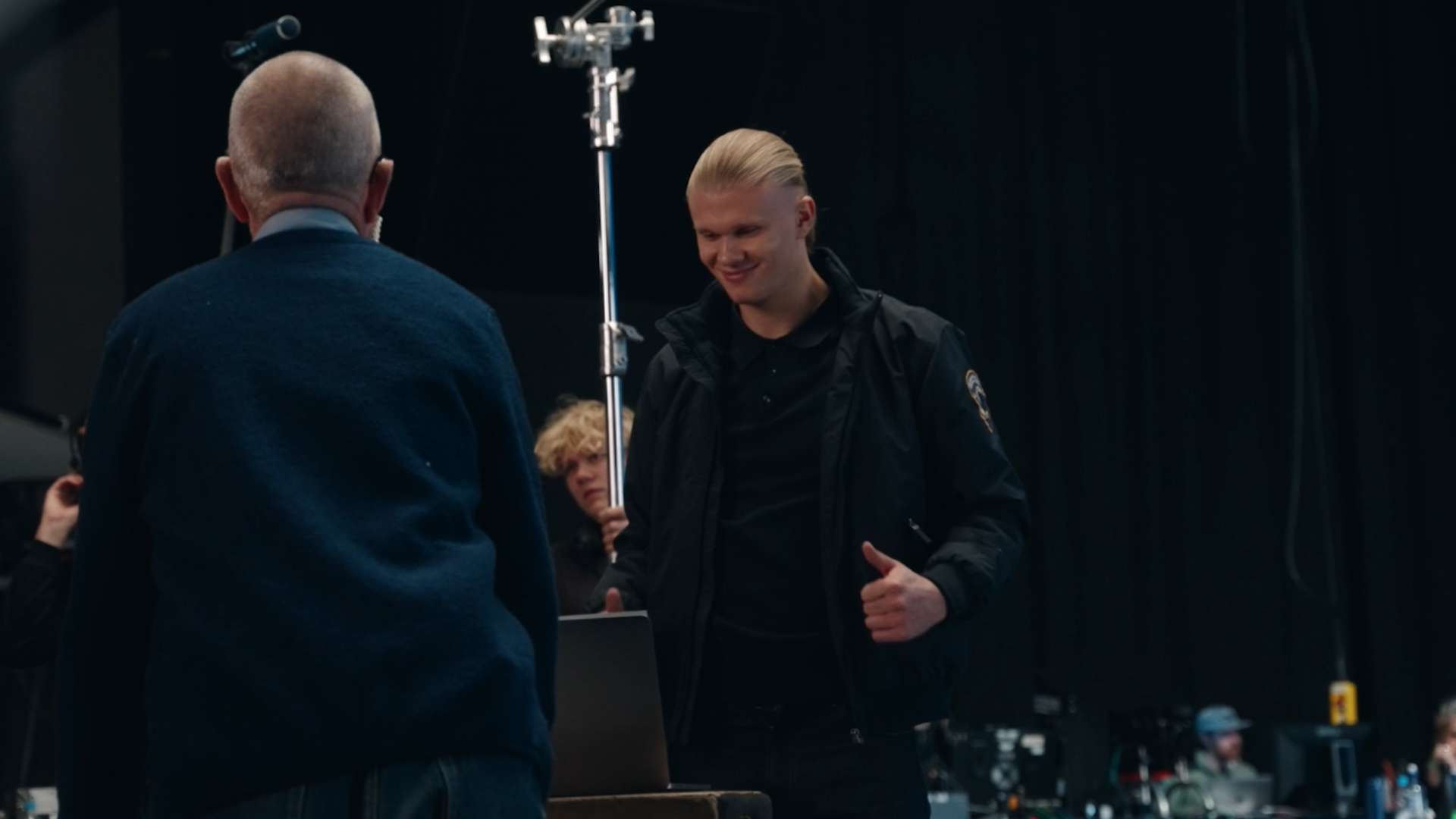 投身网球运 投身网球运